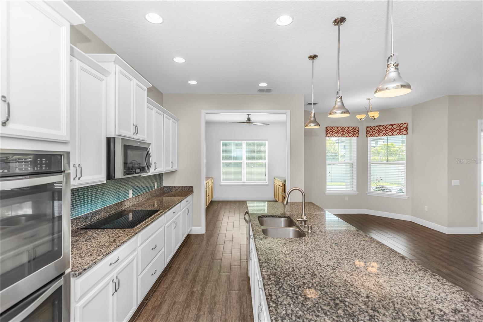 9213 HOLLISTON CREEK PKWY