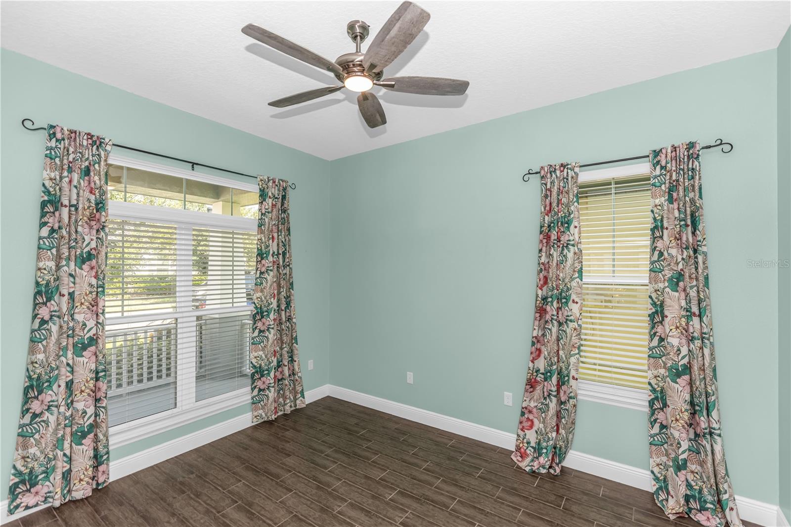 9213 HOLLISTON CREEK PKWY