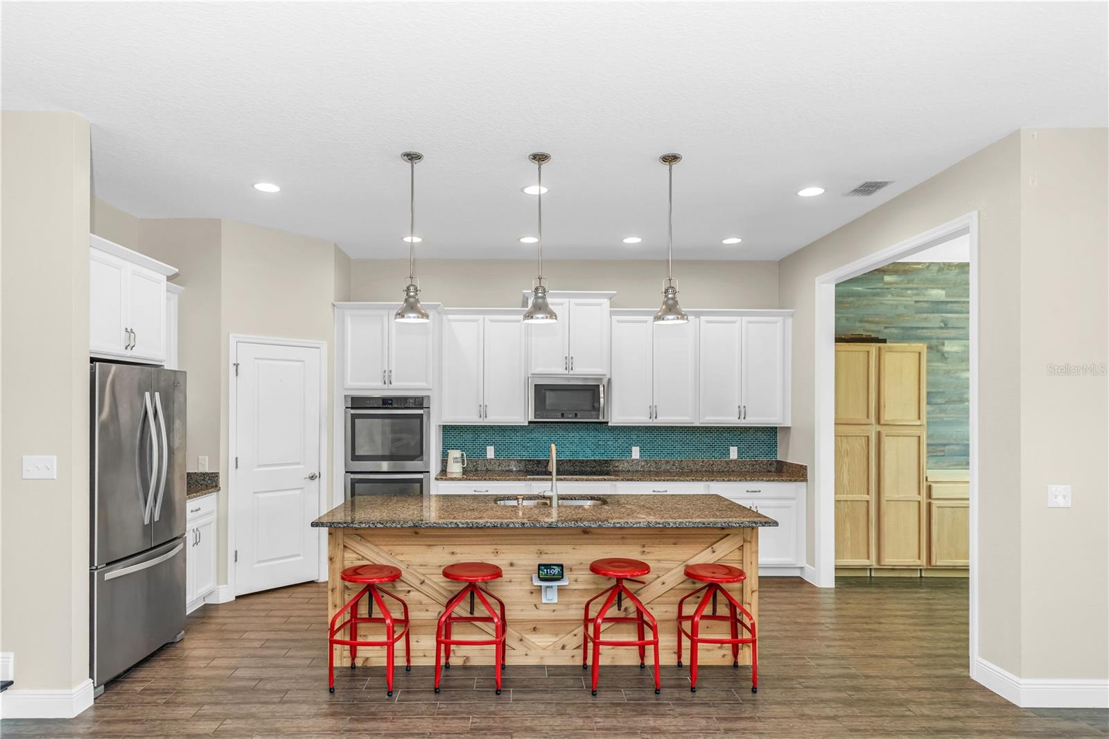 9213 HOLLISTON CREEK PKWY