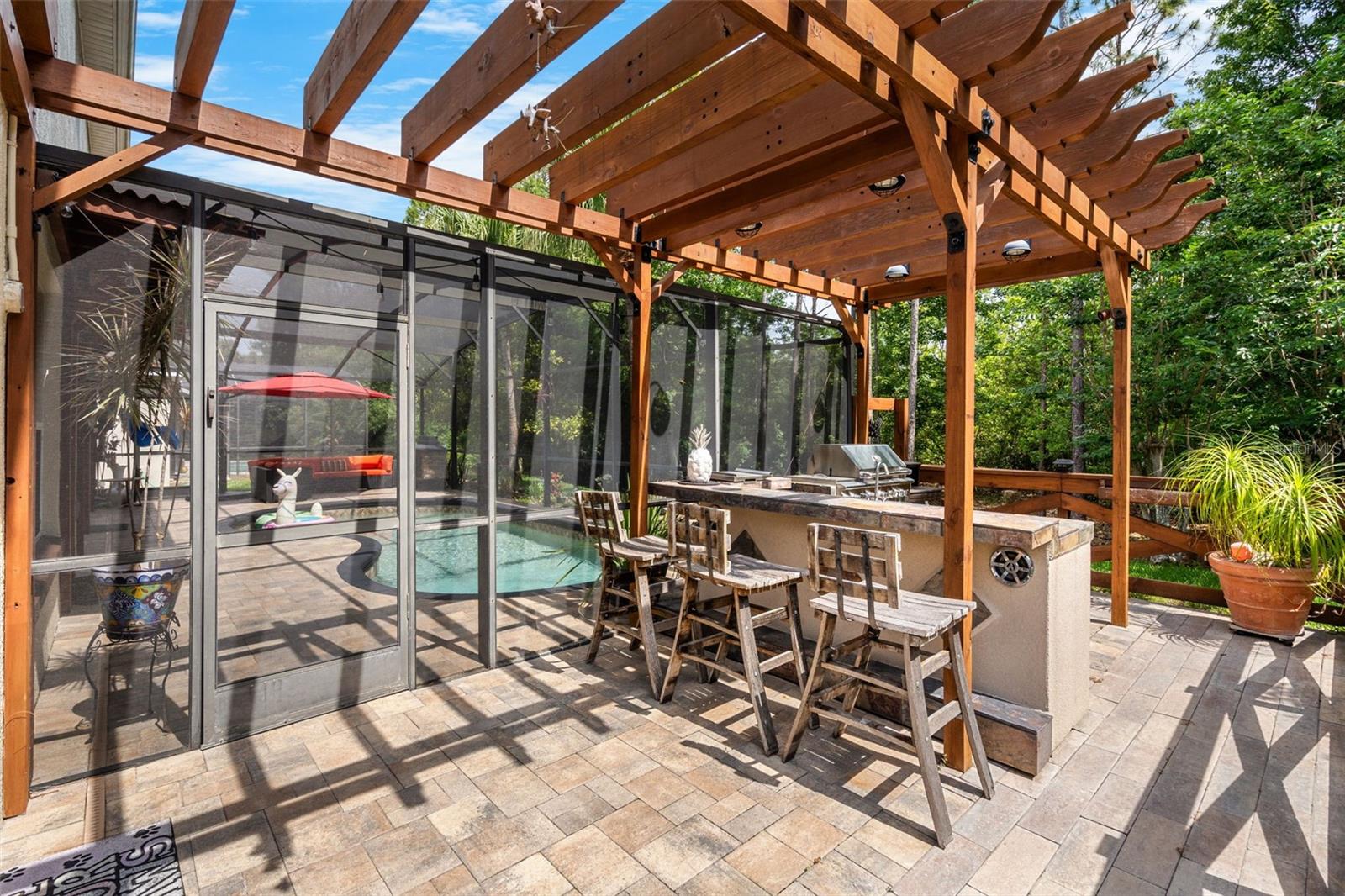 555 CAREY WAY