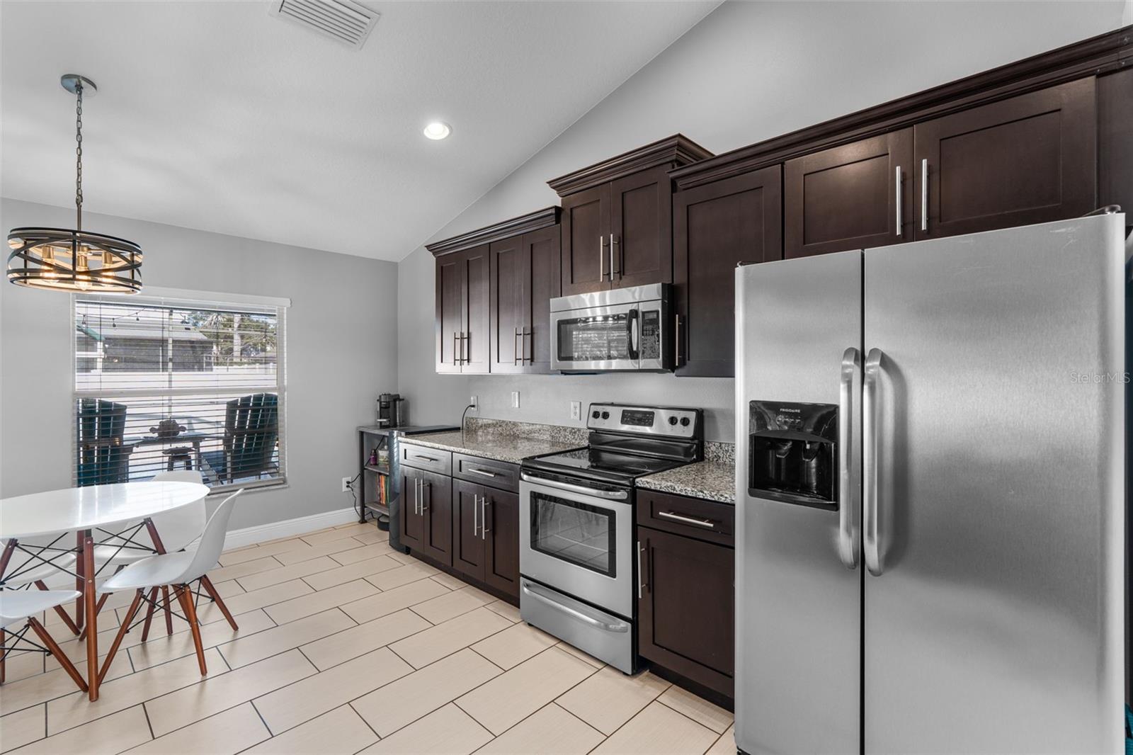 5714 AUTUMN CHASE CIR