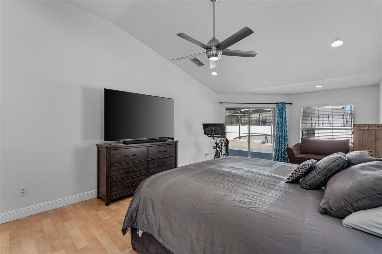 5714 AUTUMN CHASE CIR