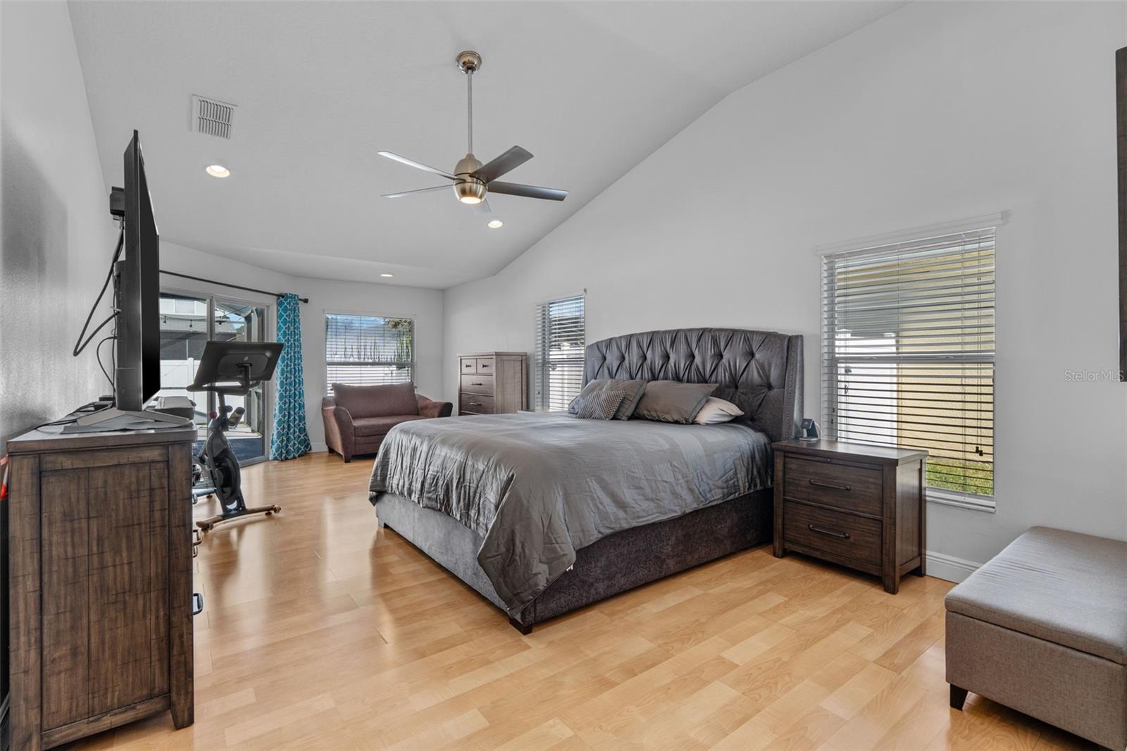 5714 AUTUMN CHASE CIR