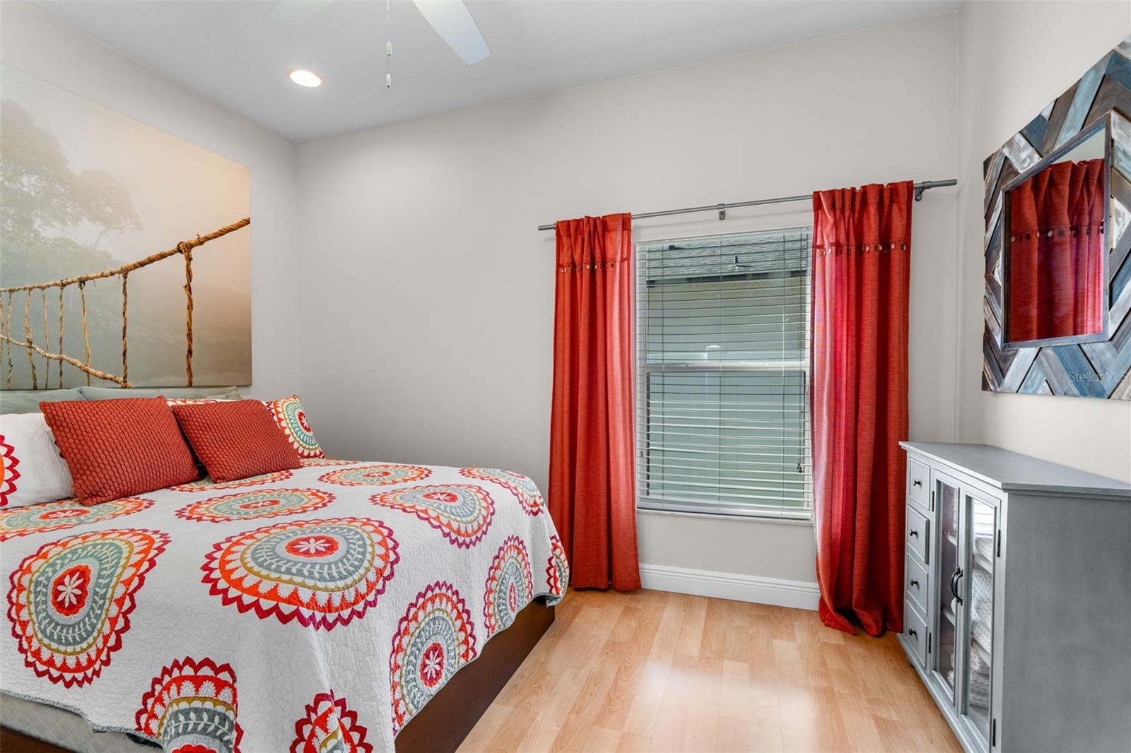 5714 AUTUMN CHASE CIR