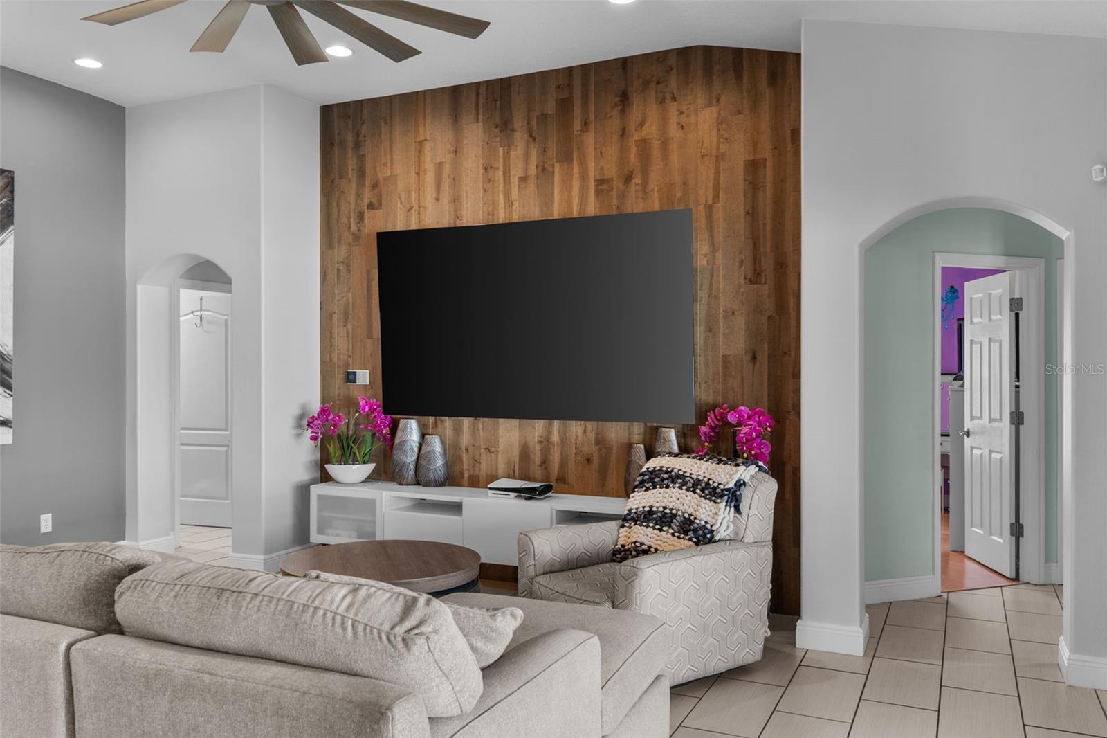 5714 AUTUMN CHASE CIR