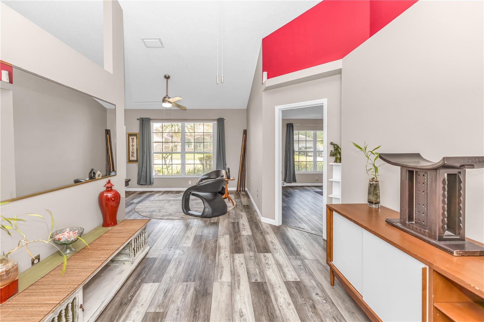105 BREEZEWOOD DR