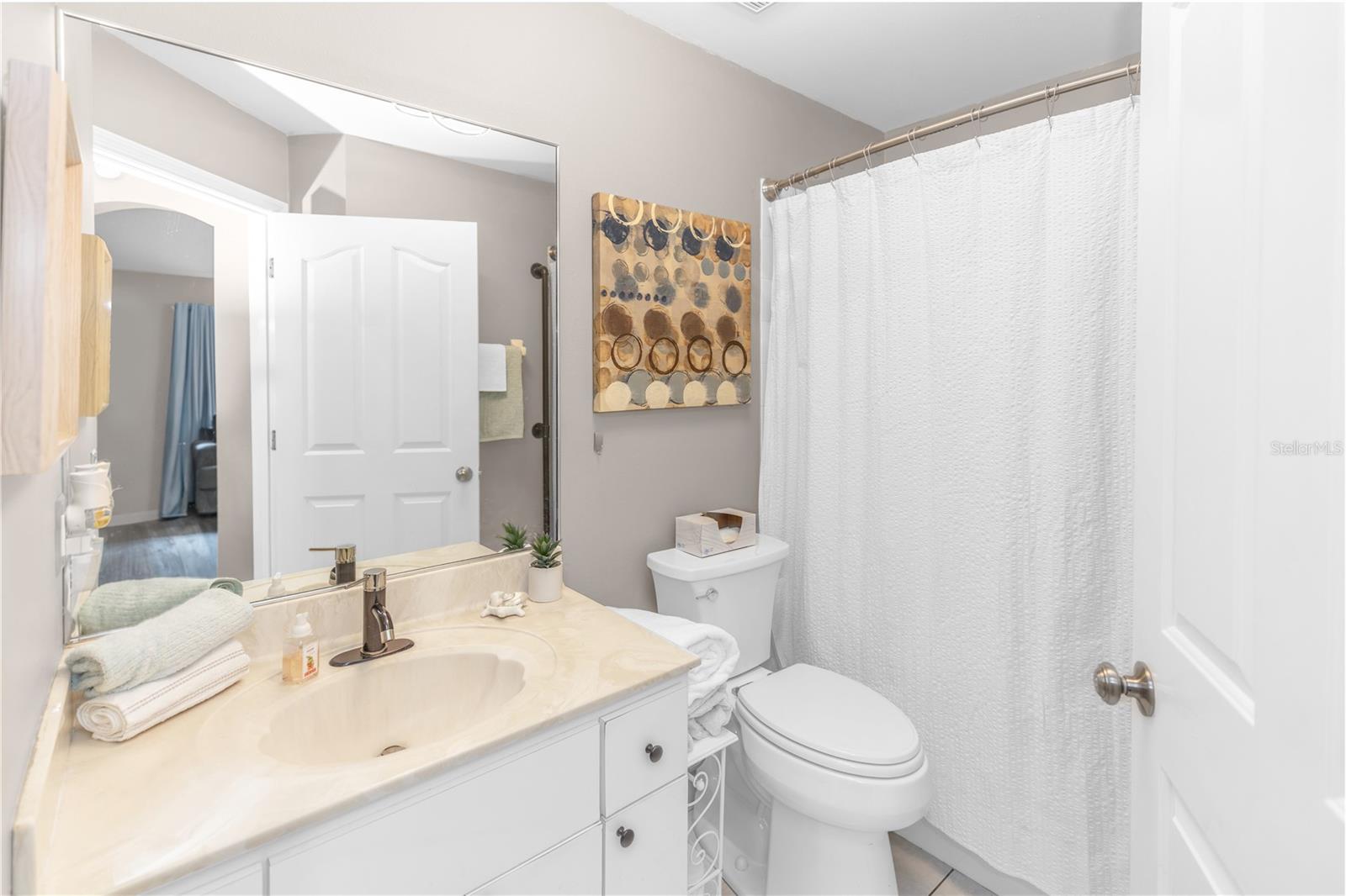 105 BREEZEWOOD DR