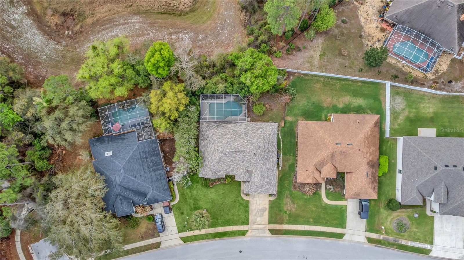 105 BREEZEWOOD DR