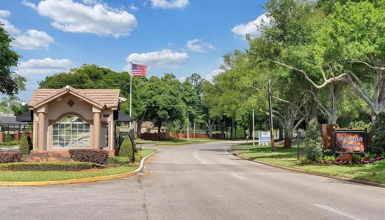 105 BREEZEWOOD DR