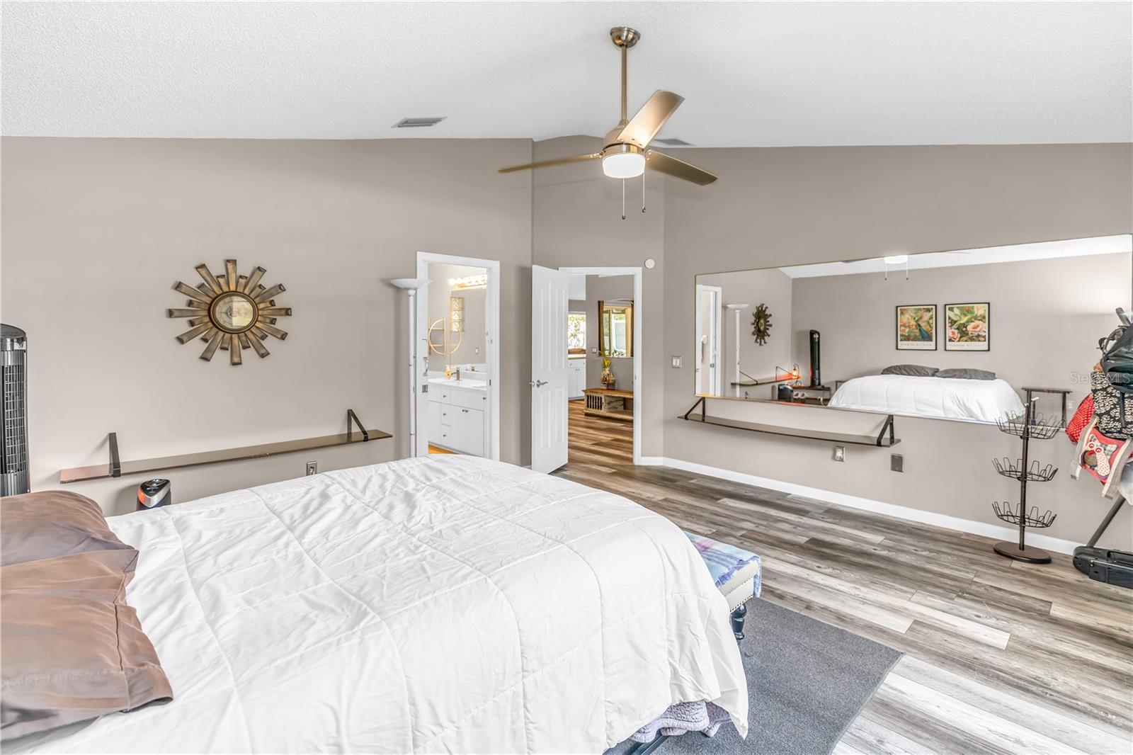 105 BREEZEWOOD DR