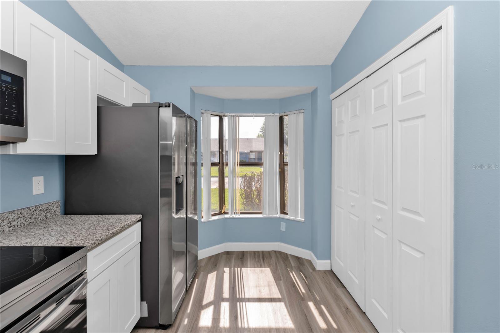 2501 KING OAK CIR
