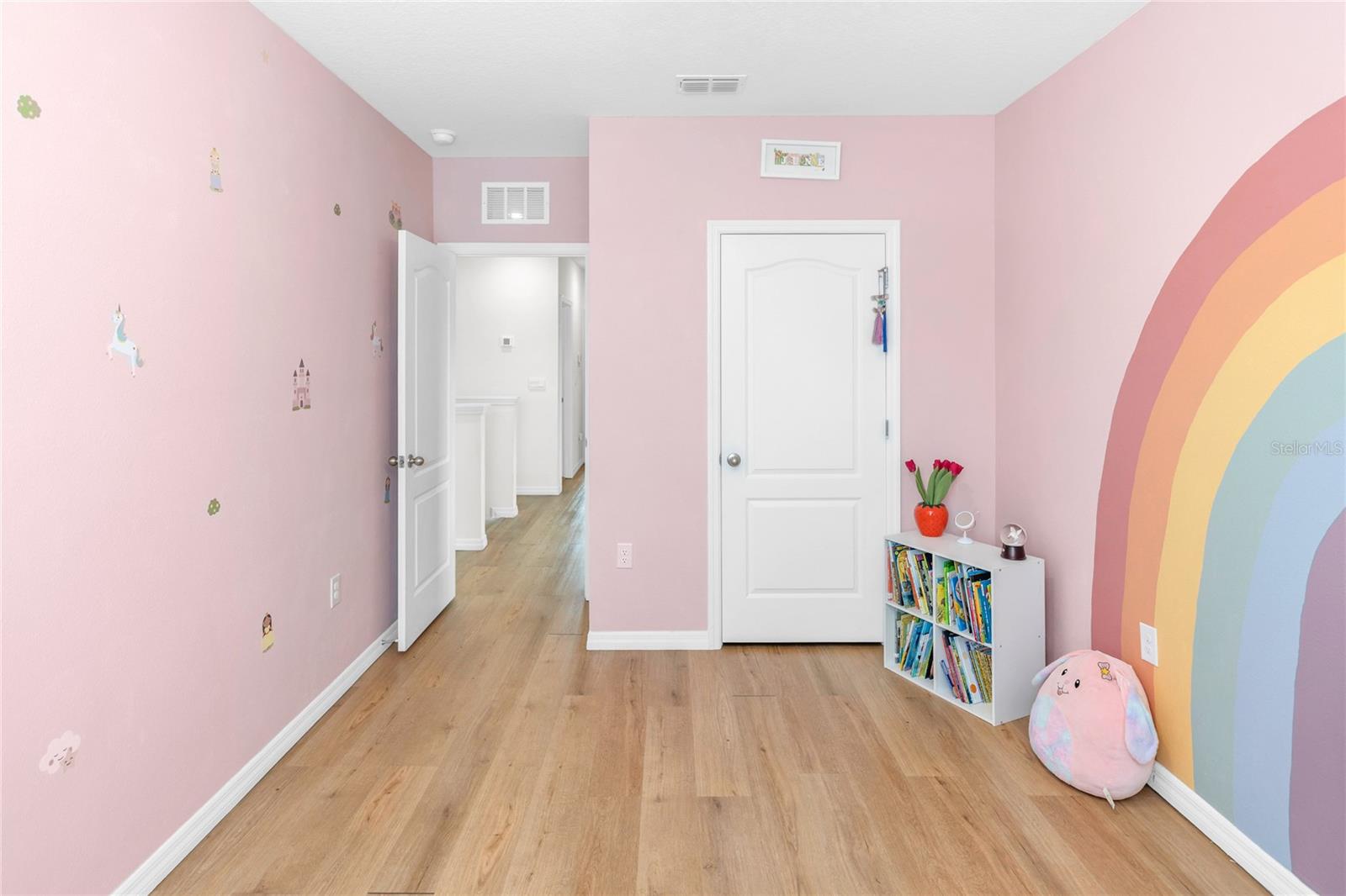 3758 SUNGROVE CIR