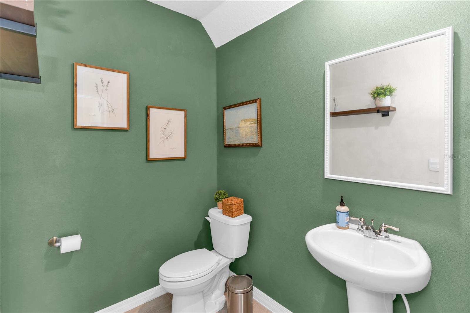 3758 SUNGROVE CIR
