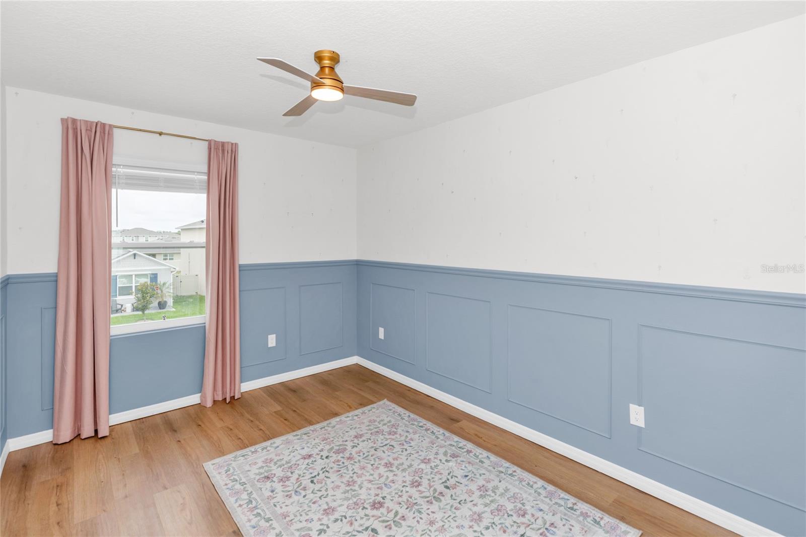 3758 SUNGROVE CIR