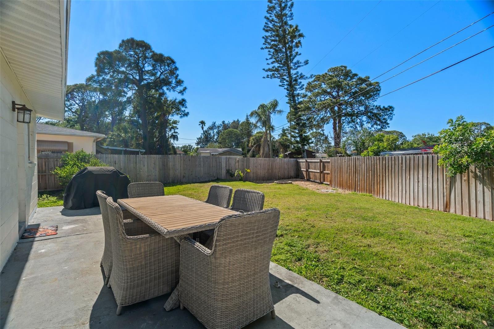 347 PATICA RD NE
