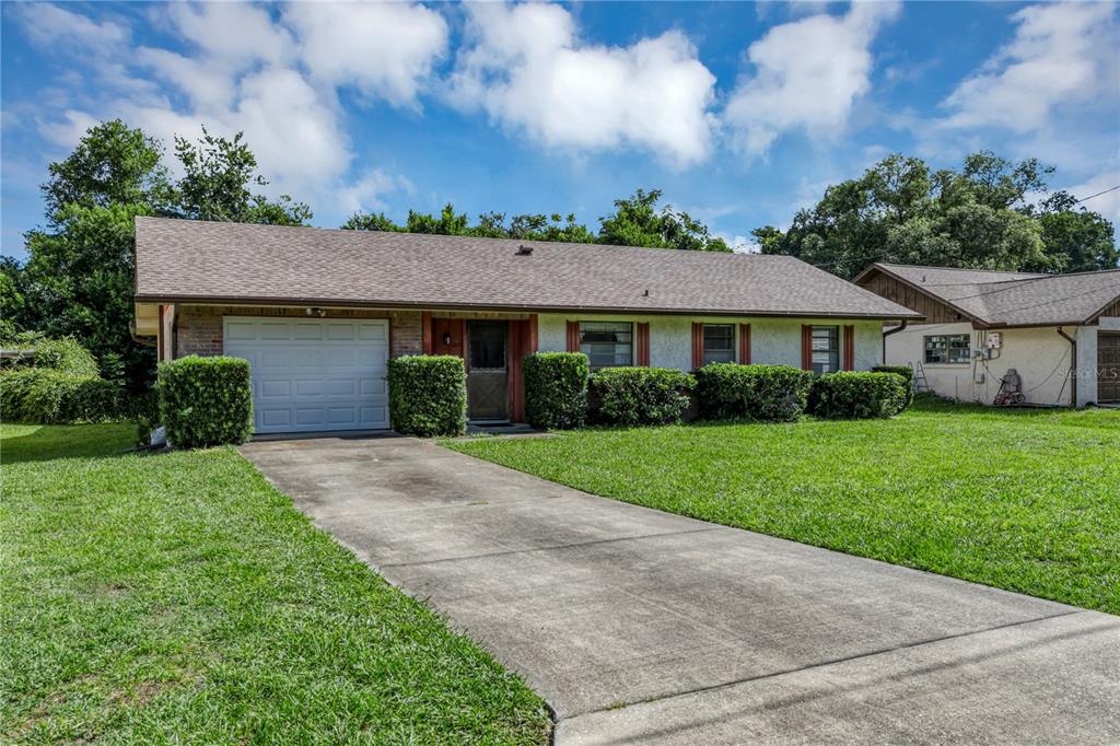 223 E FERN DRIVE