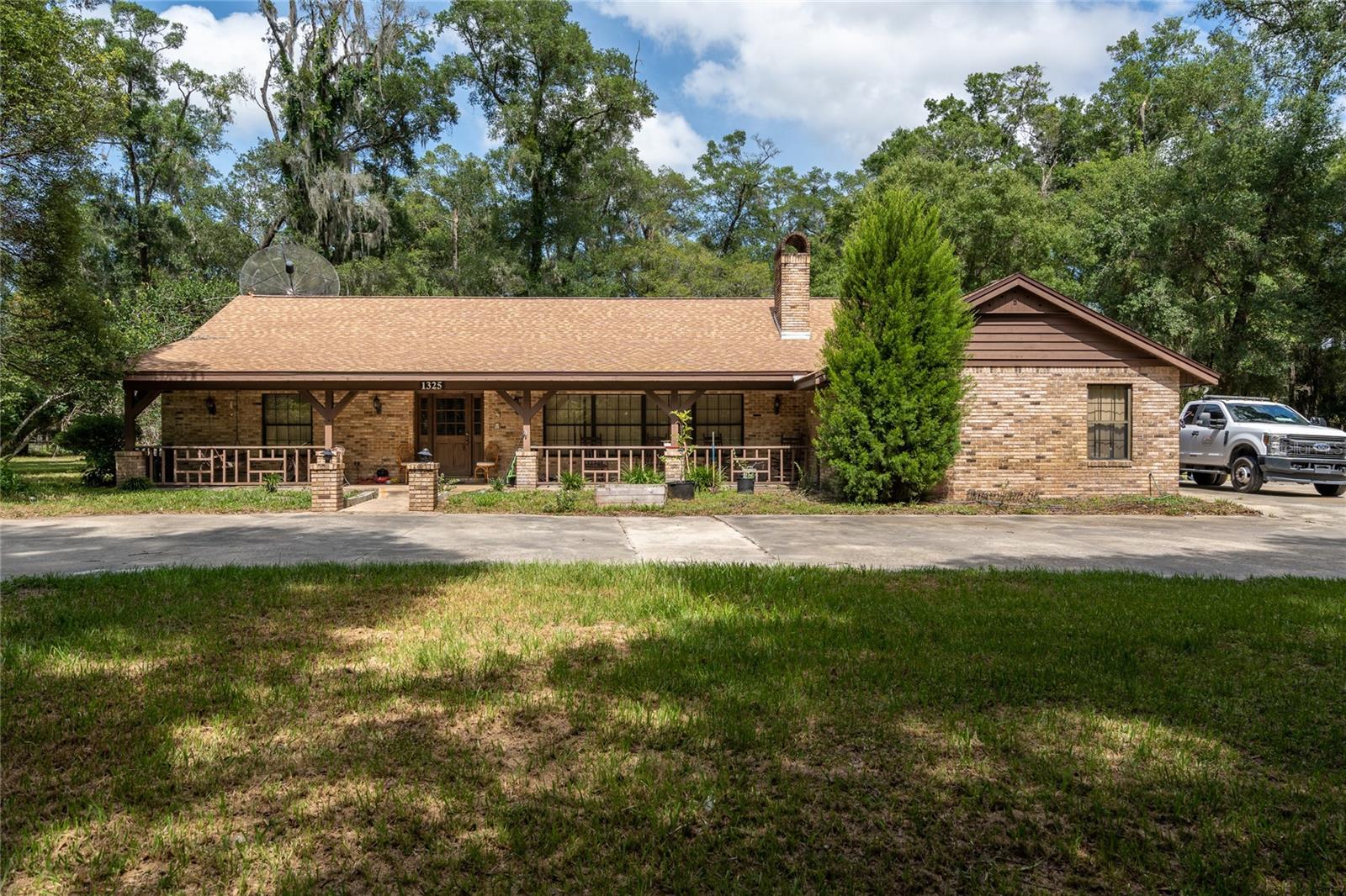 1325 N RIDGEWOOD AVE