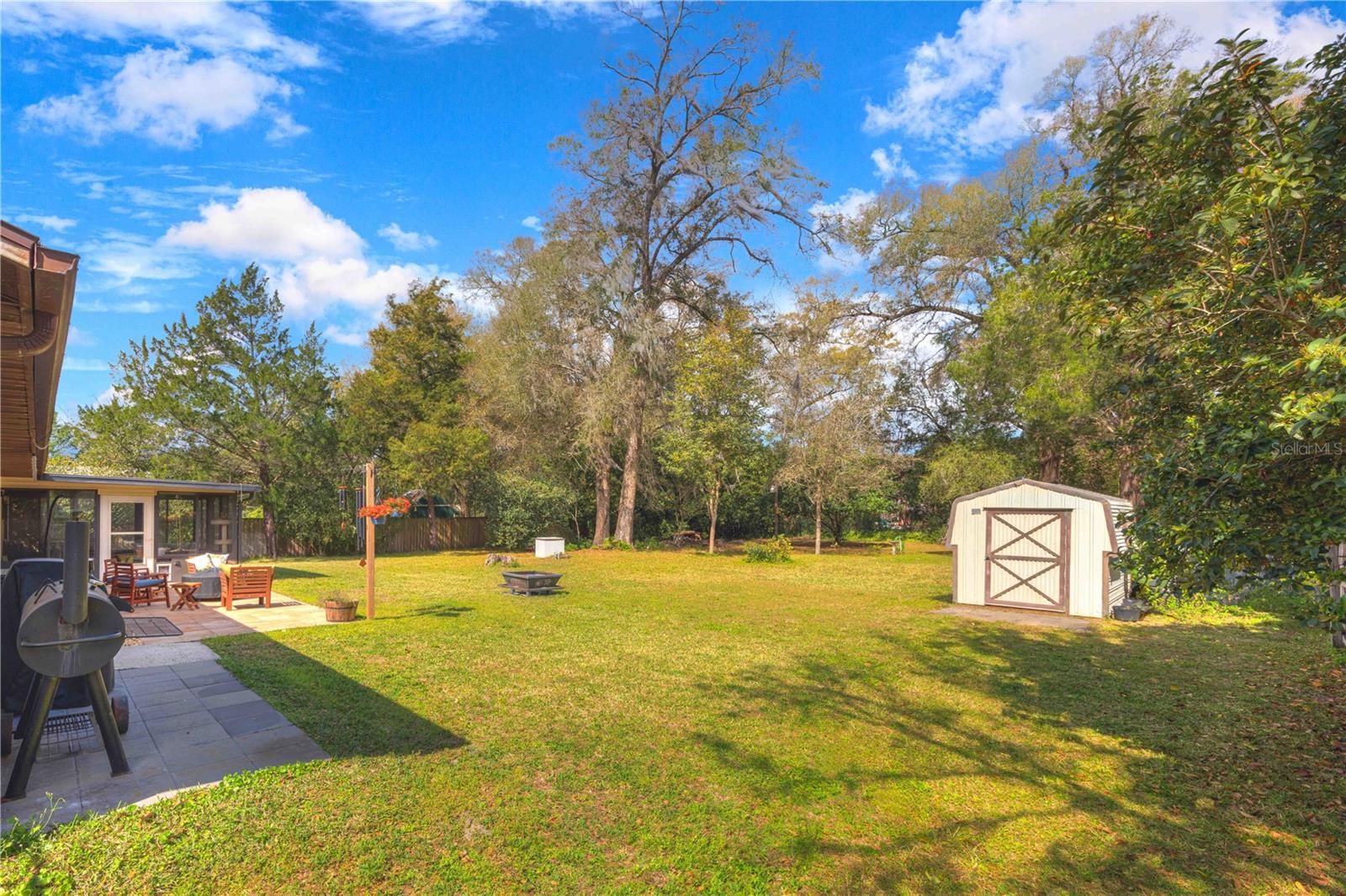 909 MERCERS FERNERY RD