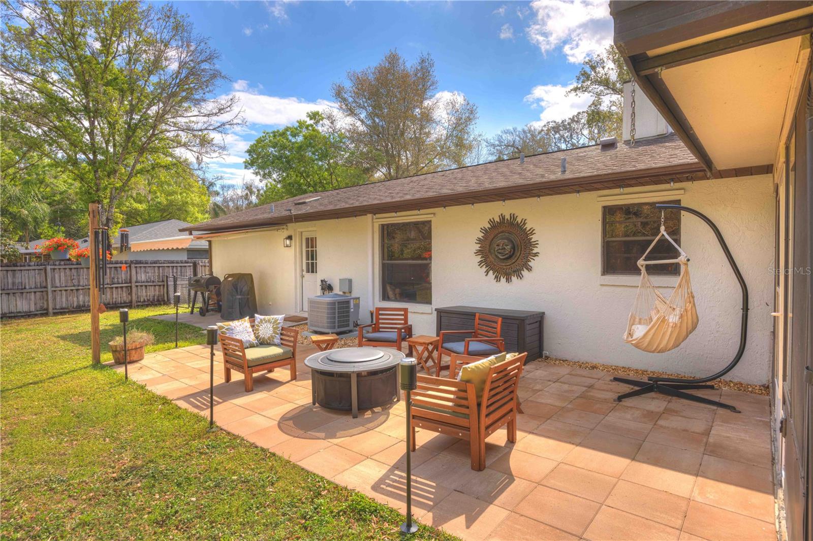 909 MERCERS FERNERY RD