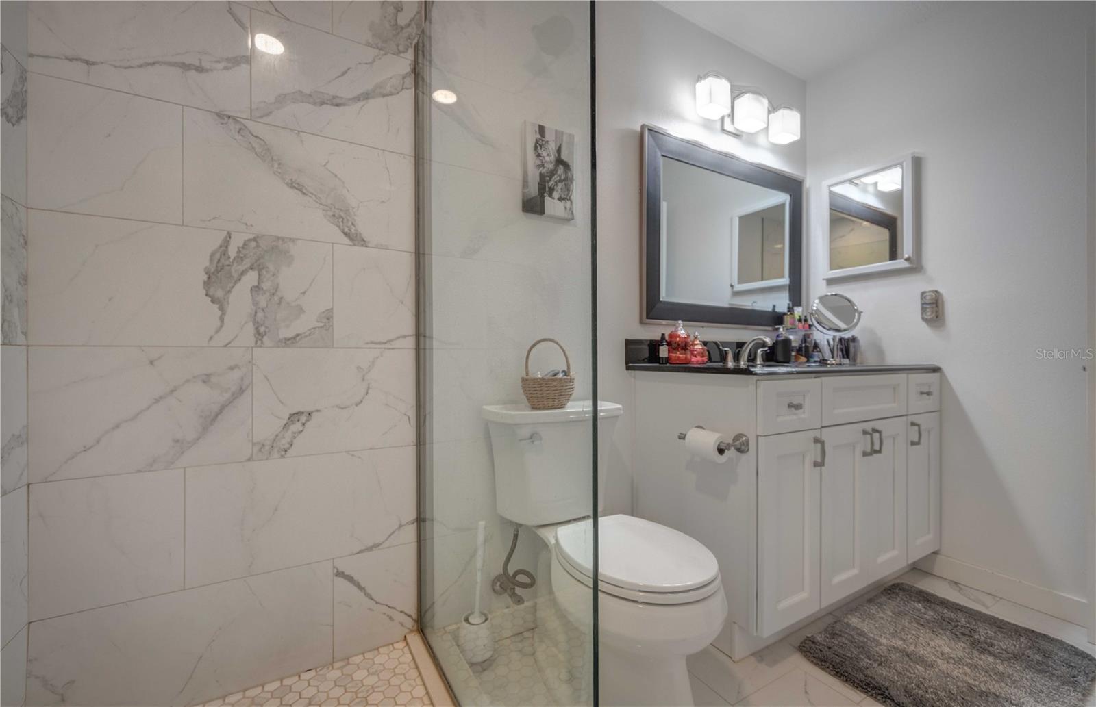 909 MERCERS FERNERY RD