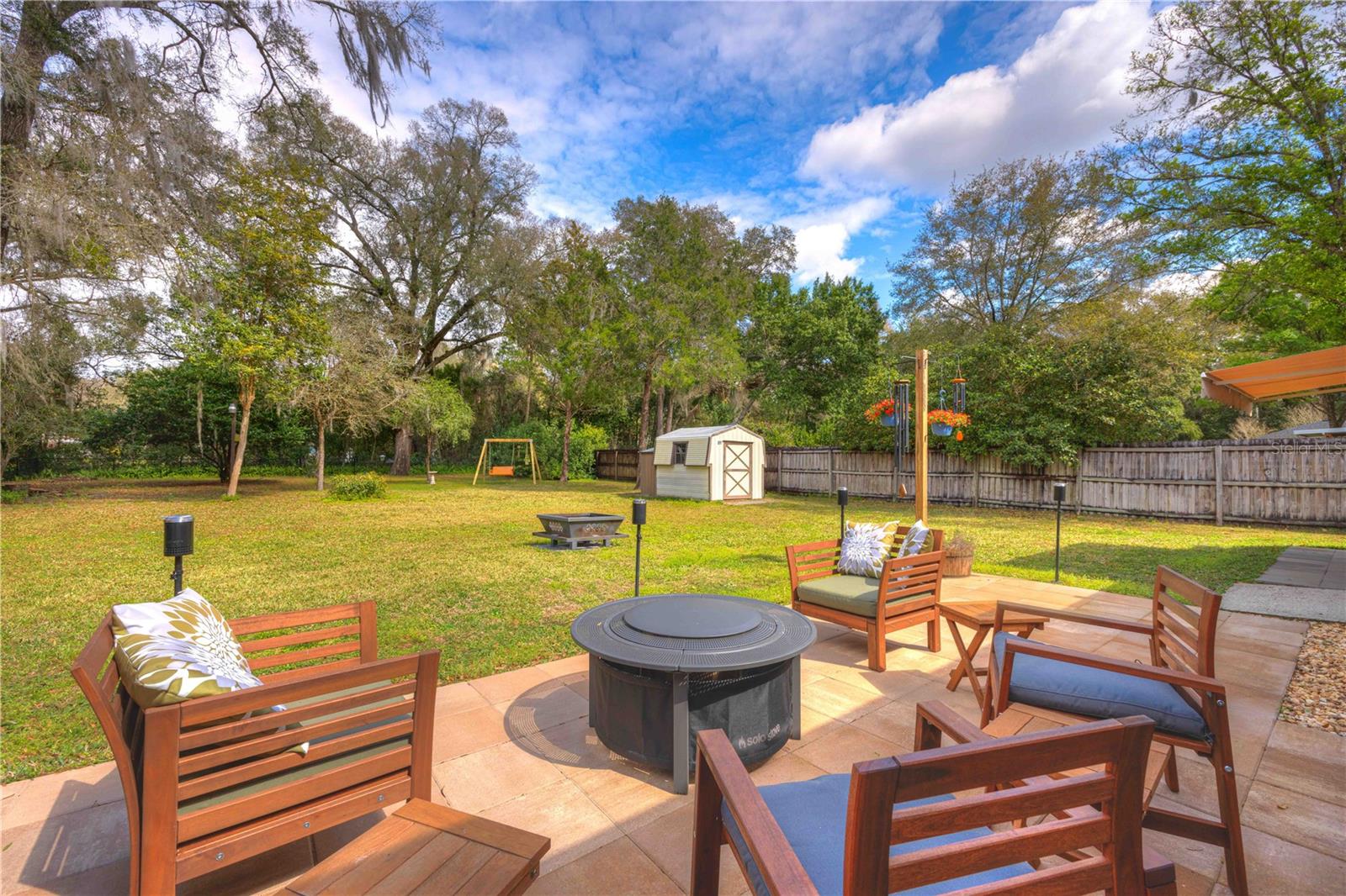 909 MERCERS FERNERY RD