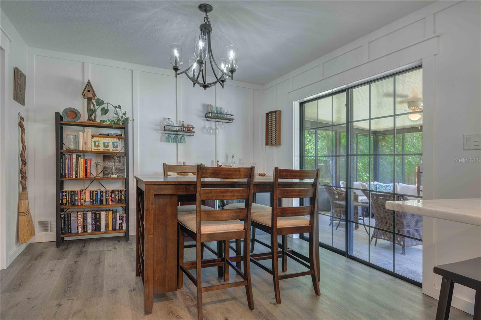 909 MERCERS FERNERY RD