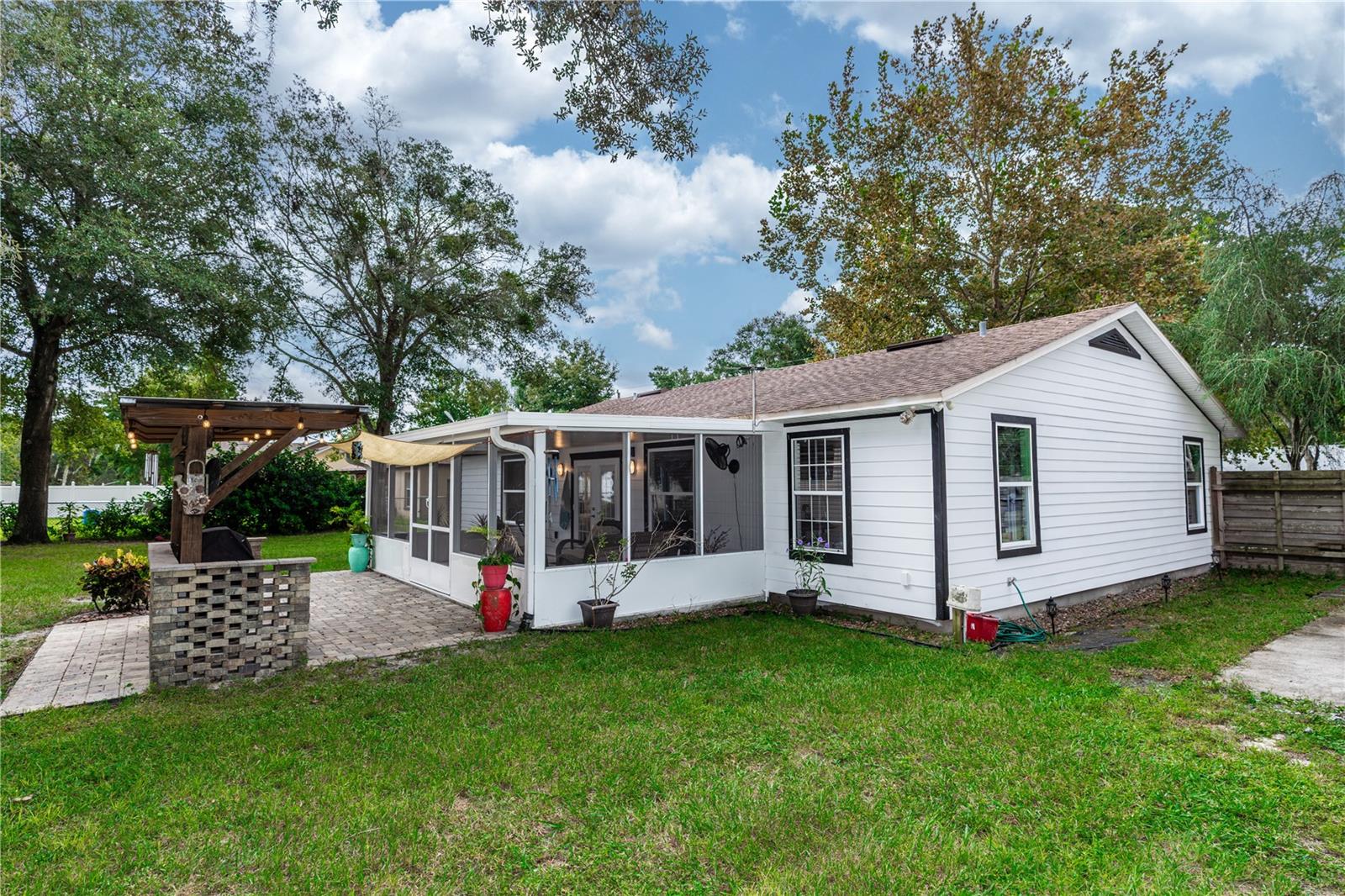 2430 W PARK RD