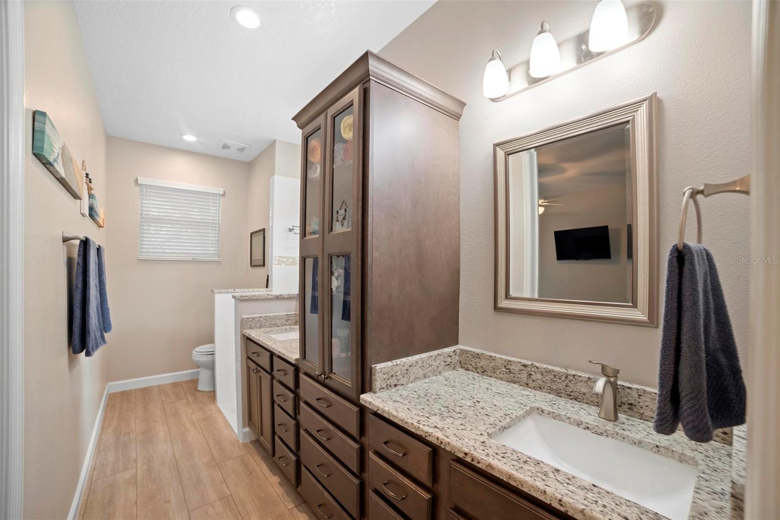 8224 BRIDGEPORT BAY CIR