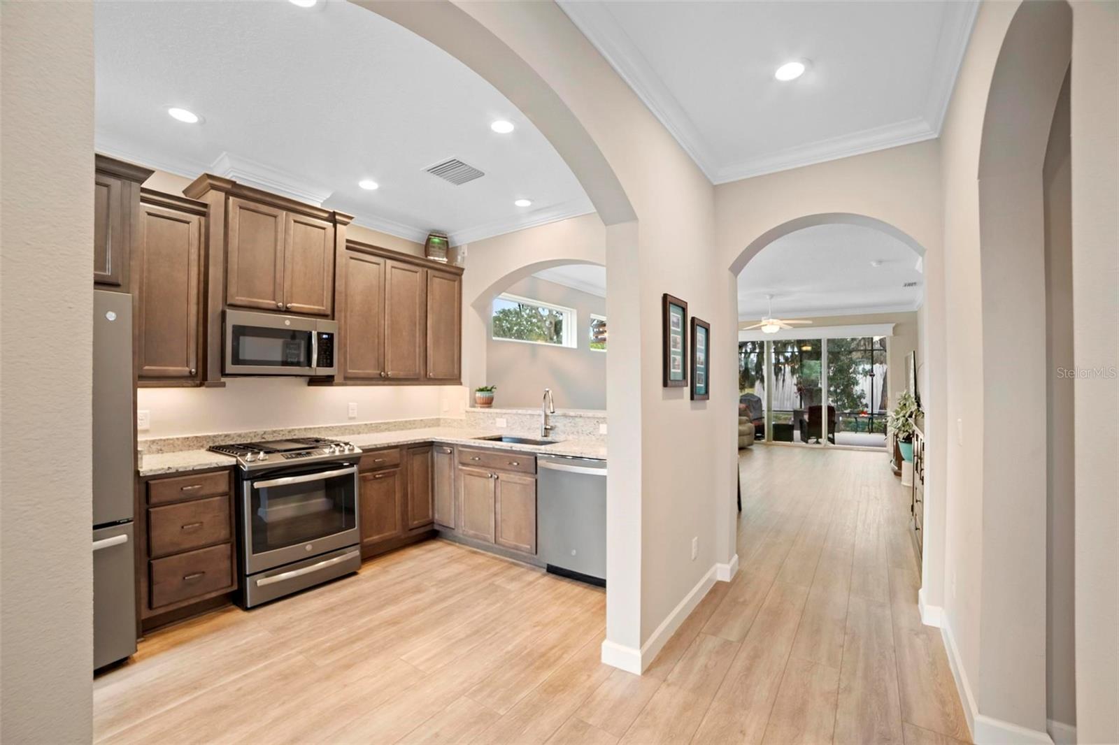 8224 BRIDGEPORT BAY CIR