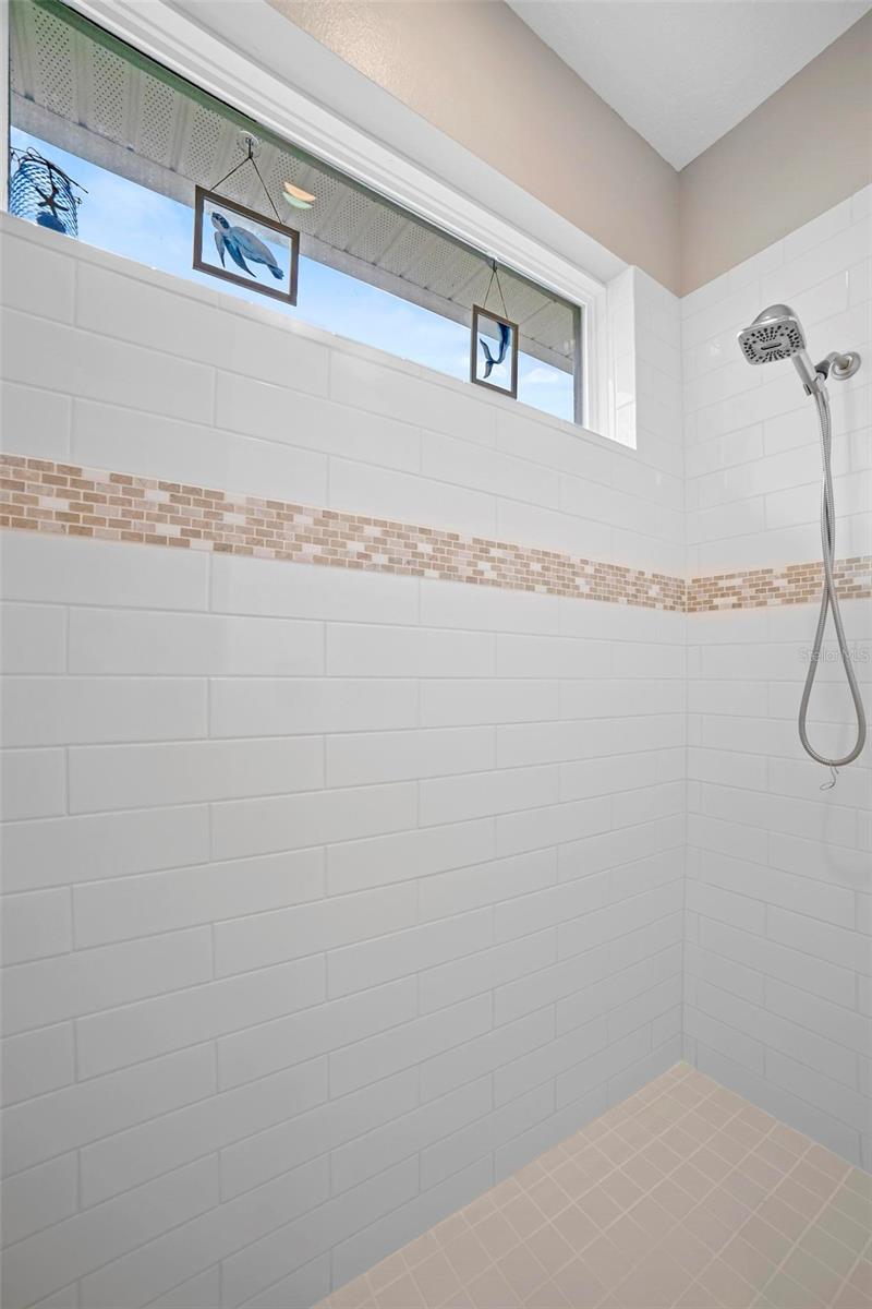 8224 BRIDGEPORT BAY CIR