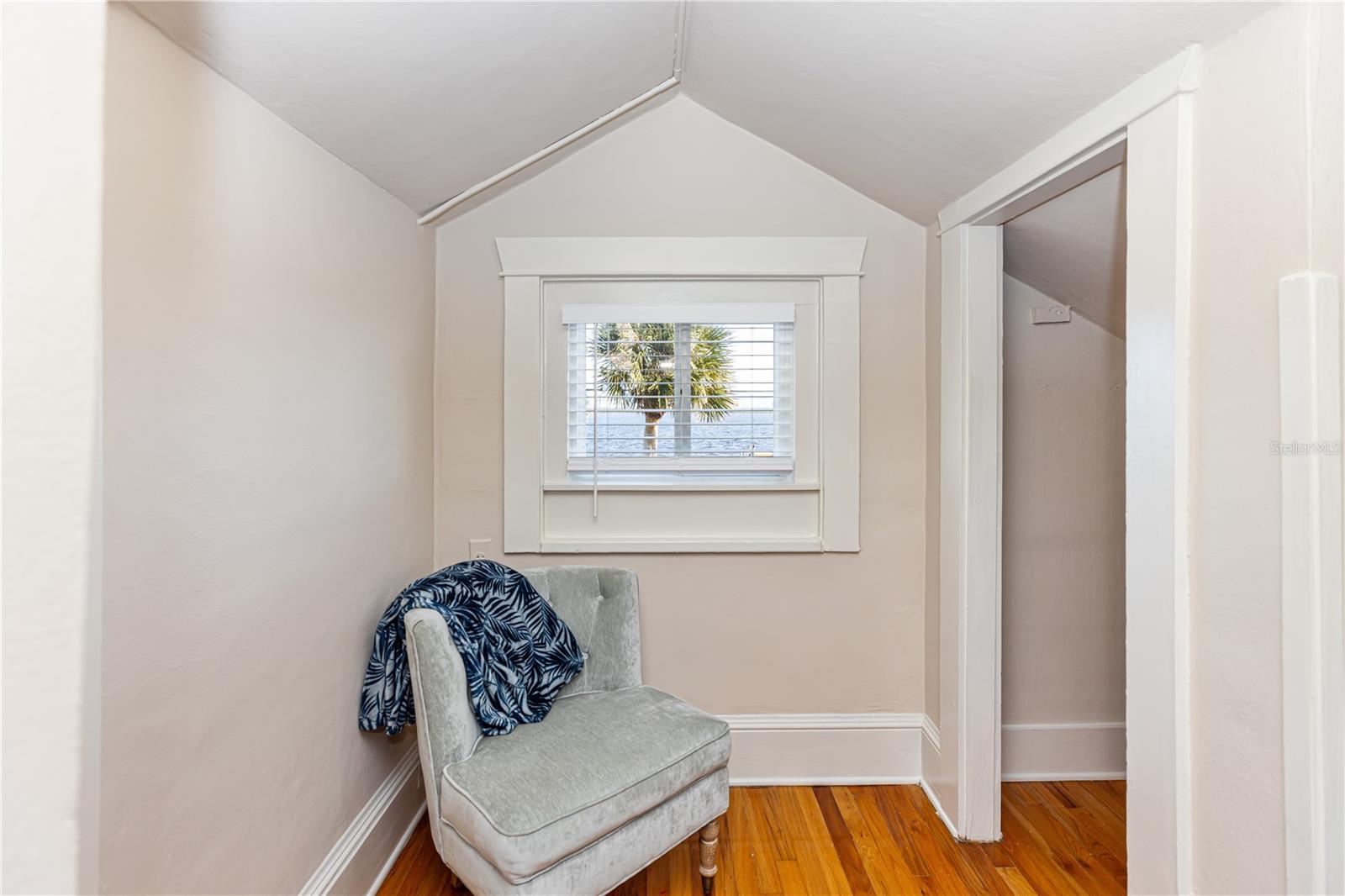 101 FLEMING AVE