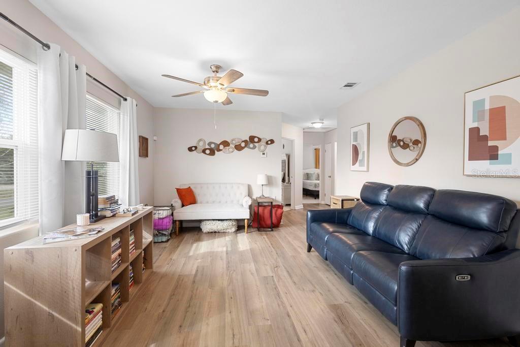 54 MAGNOLIA DR