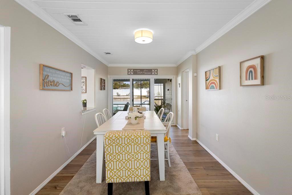 54 MAGNOLIA DR