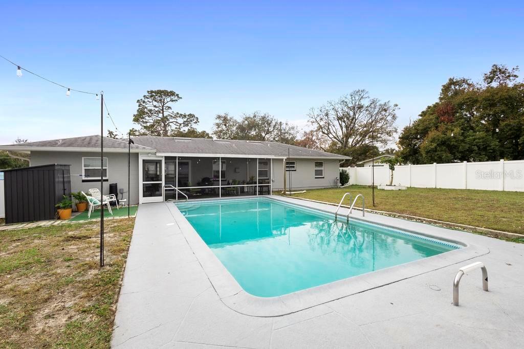 54 MAGNOLIA DR