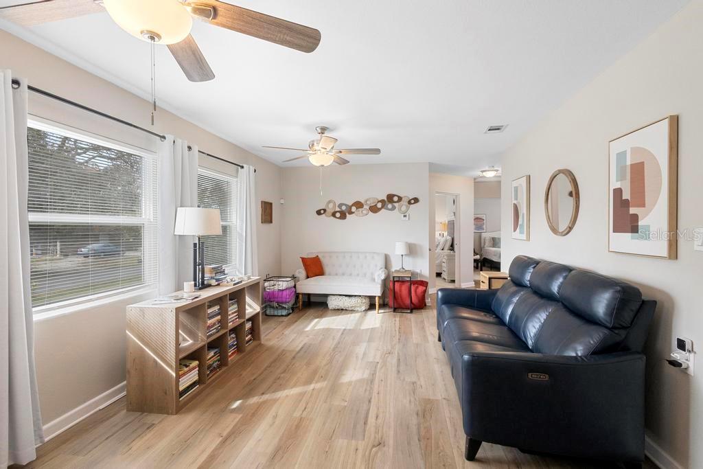 54 MAGNOLIA DR