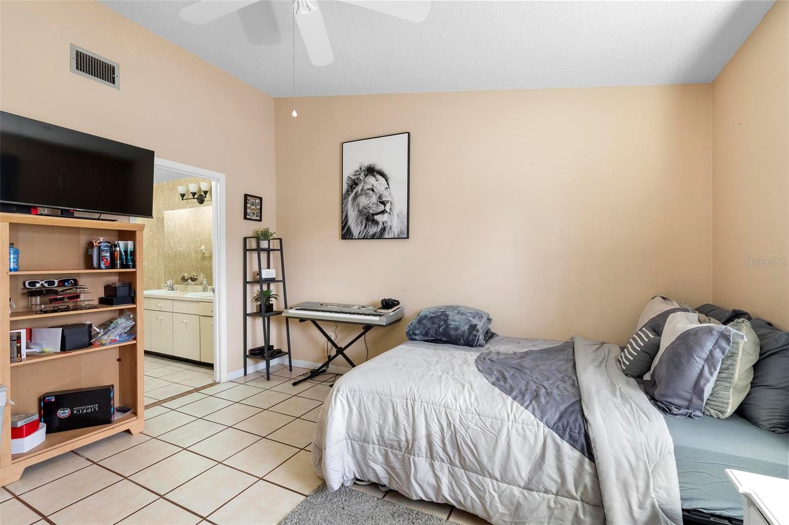 245 TERRACE HILL BLVD #1E