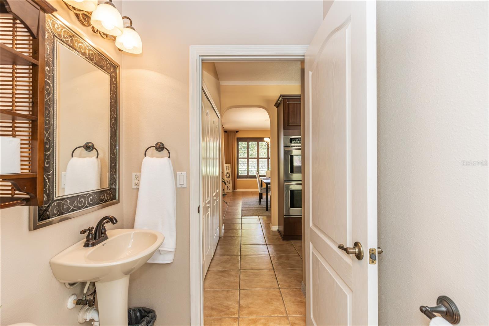 553 QUAIL LAKE DR
