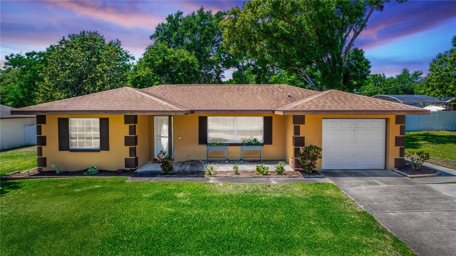 242 LINDA VISTA ST