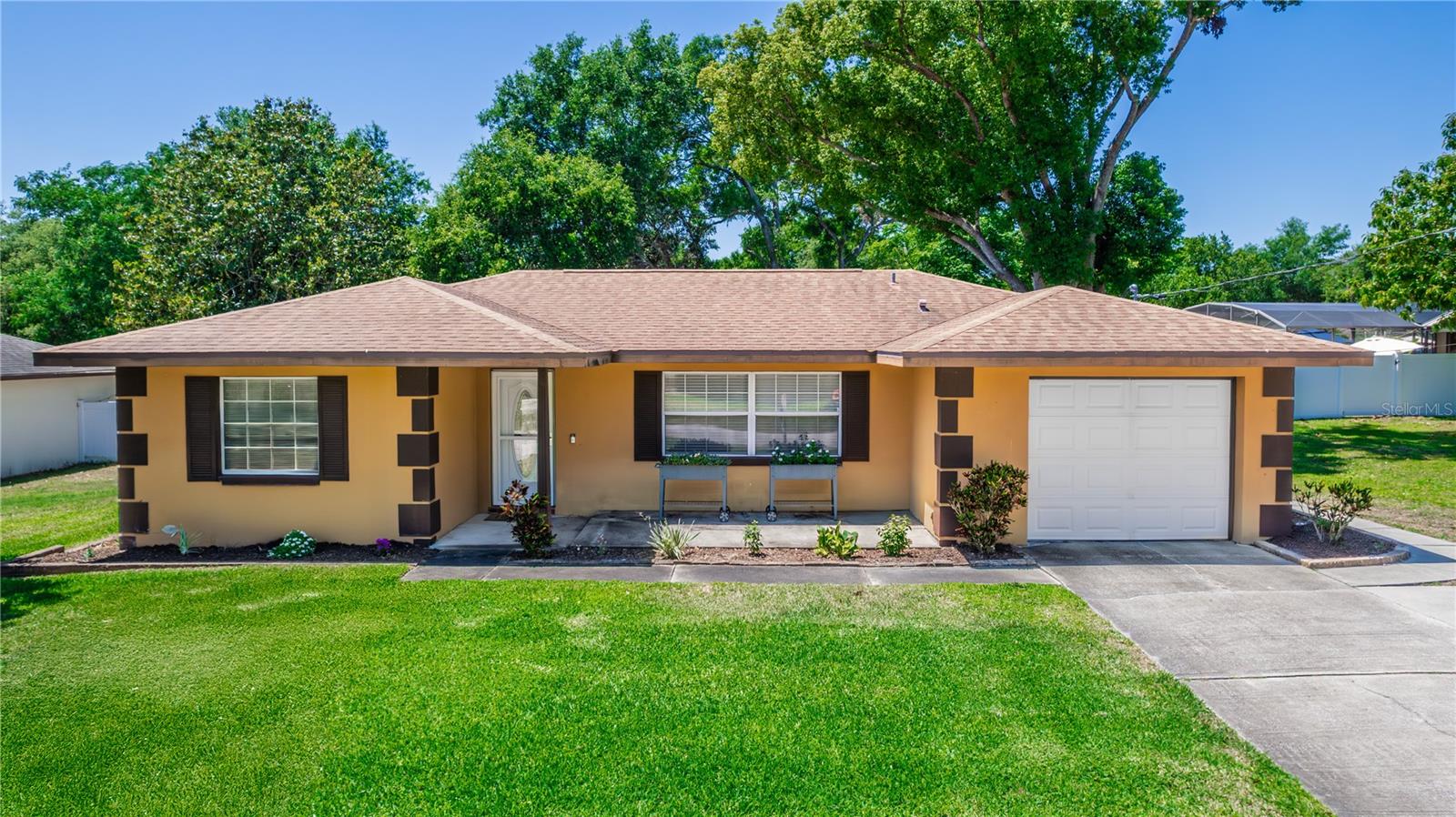 242 LINDA VISTA ST