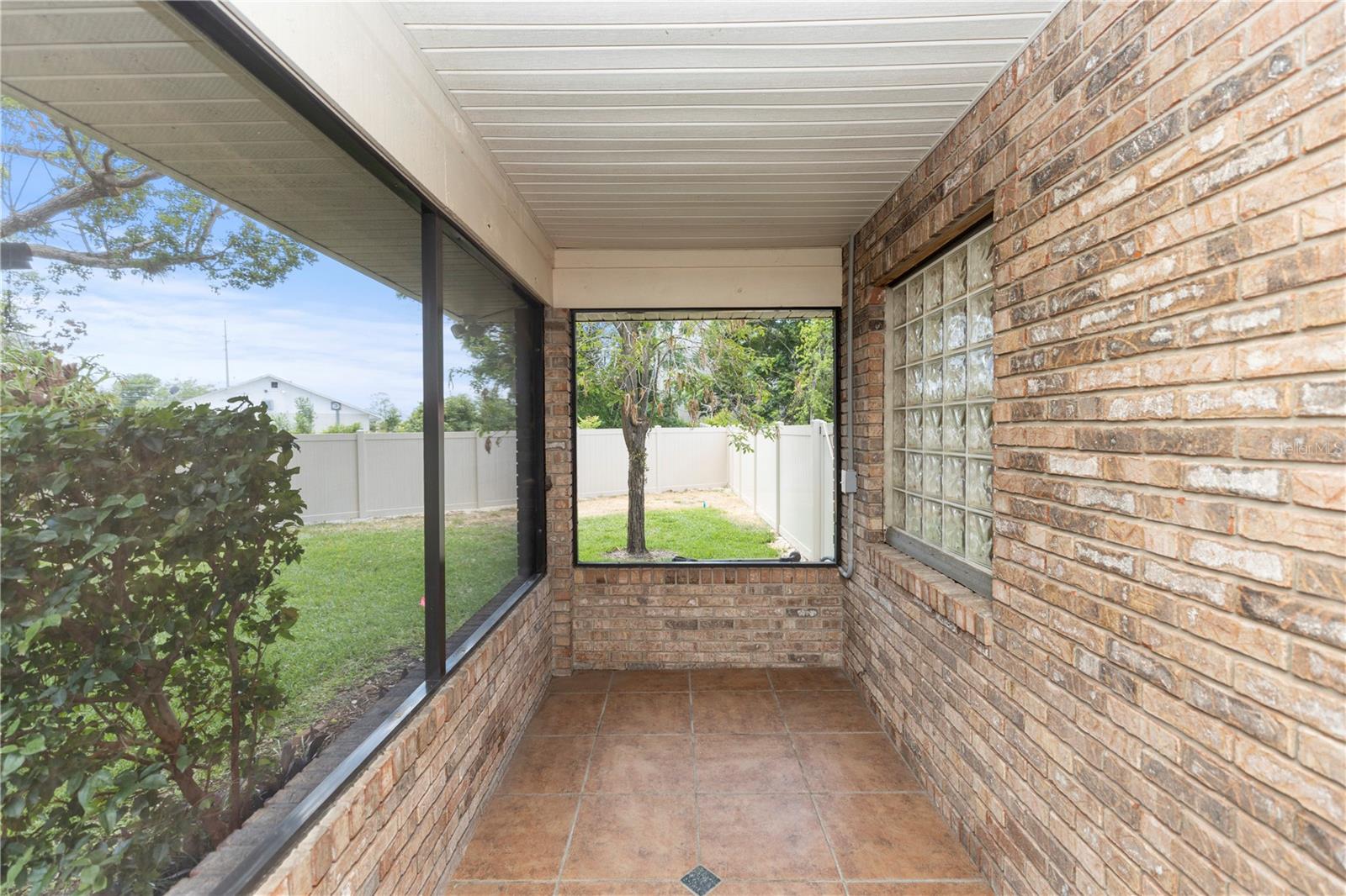 68 SPRING LAKE DR
