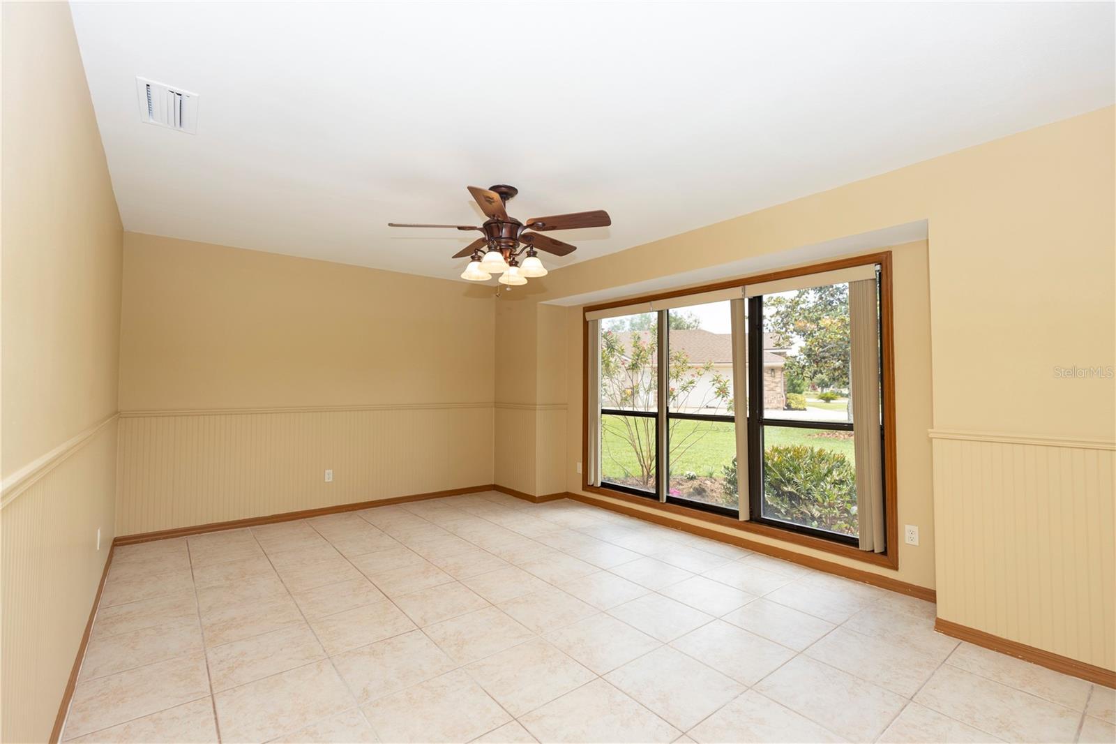 68 SPRING LAKE DR
