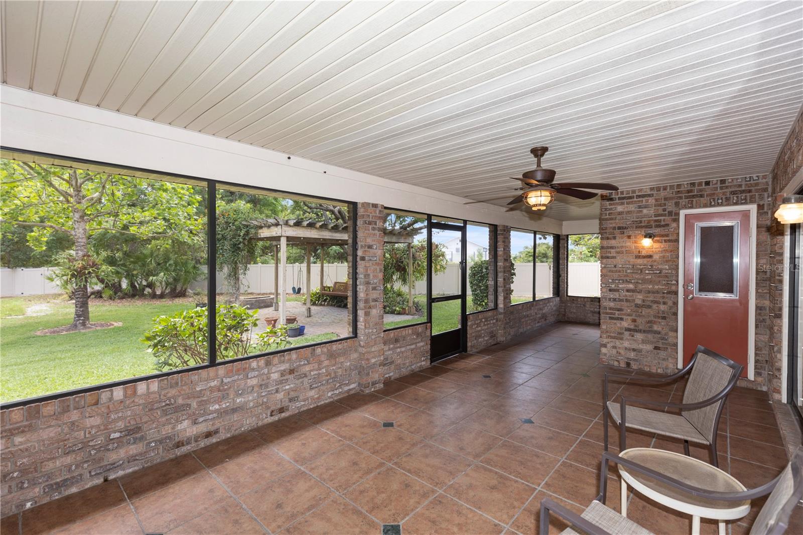 68 SPRING LAKE DR