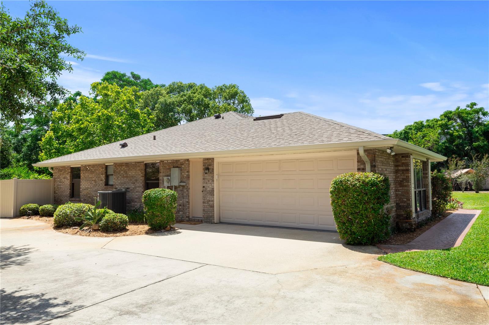 68 SPRING LAKE DR