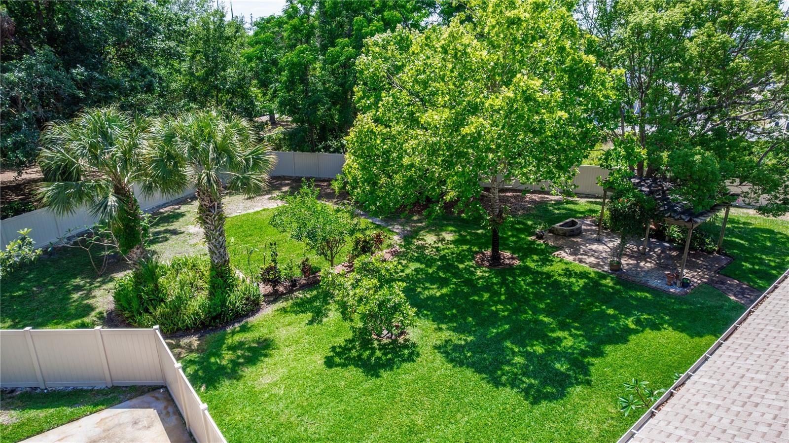 68 SPRING LAKE DR