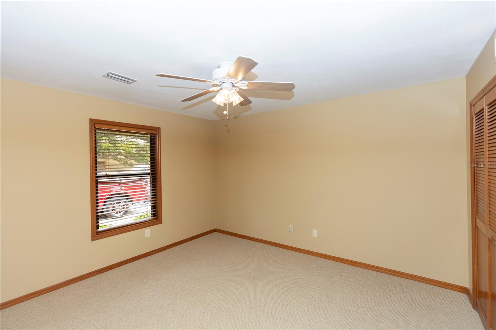 68 SPRING LAKE DR