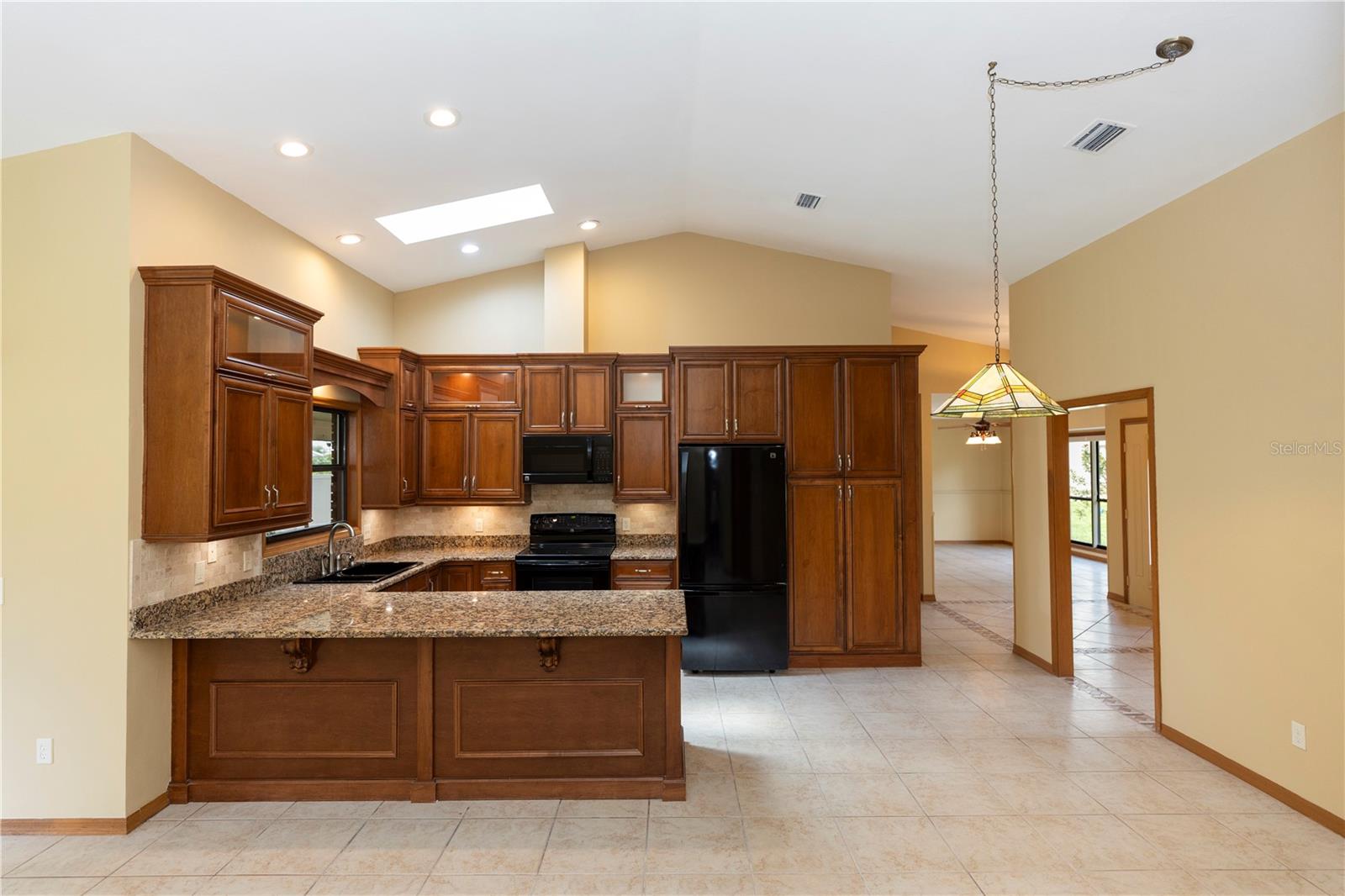 68 SPRING LAKE DR