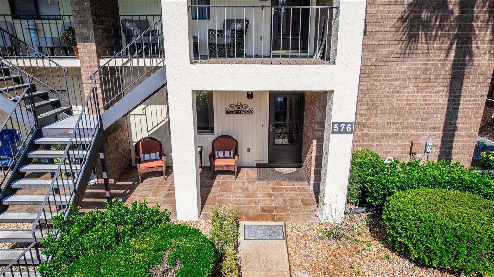 576 BELLTOWER AVE #100