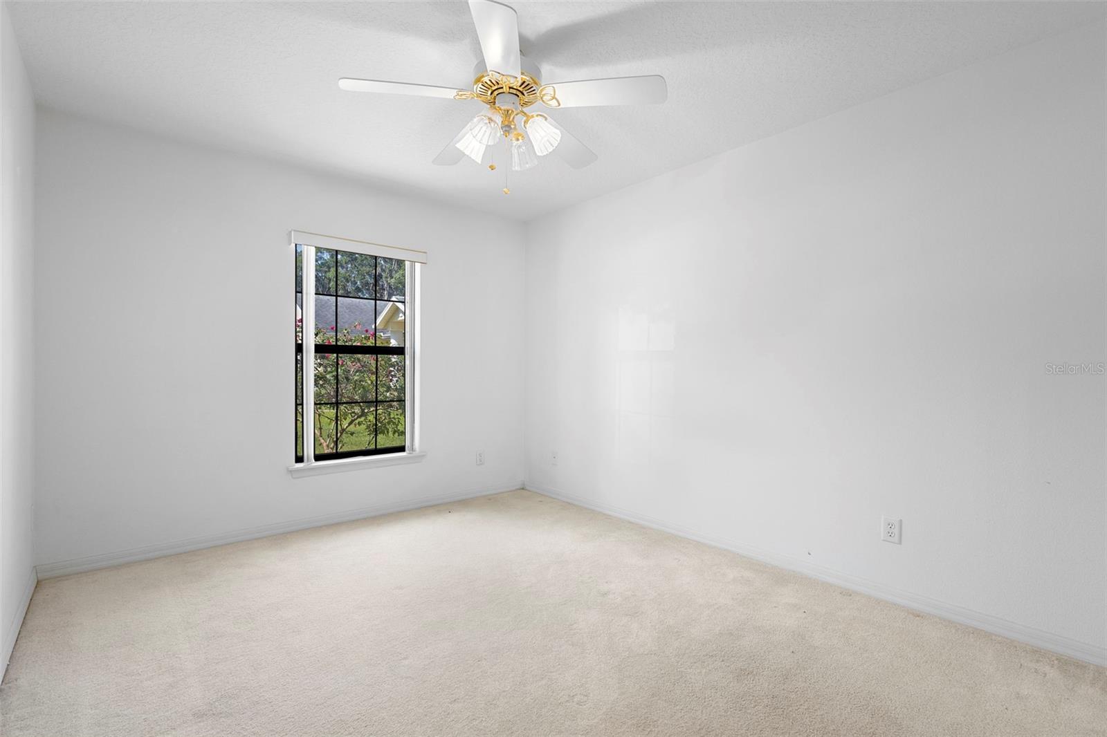 1120 W GLEN FALLS RD