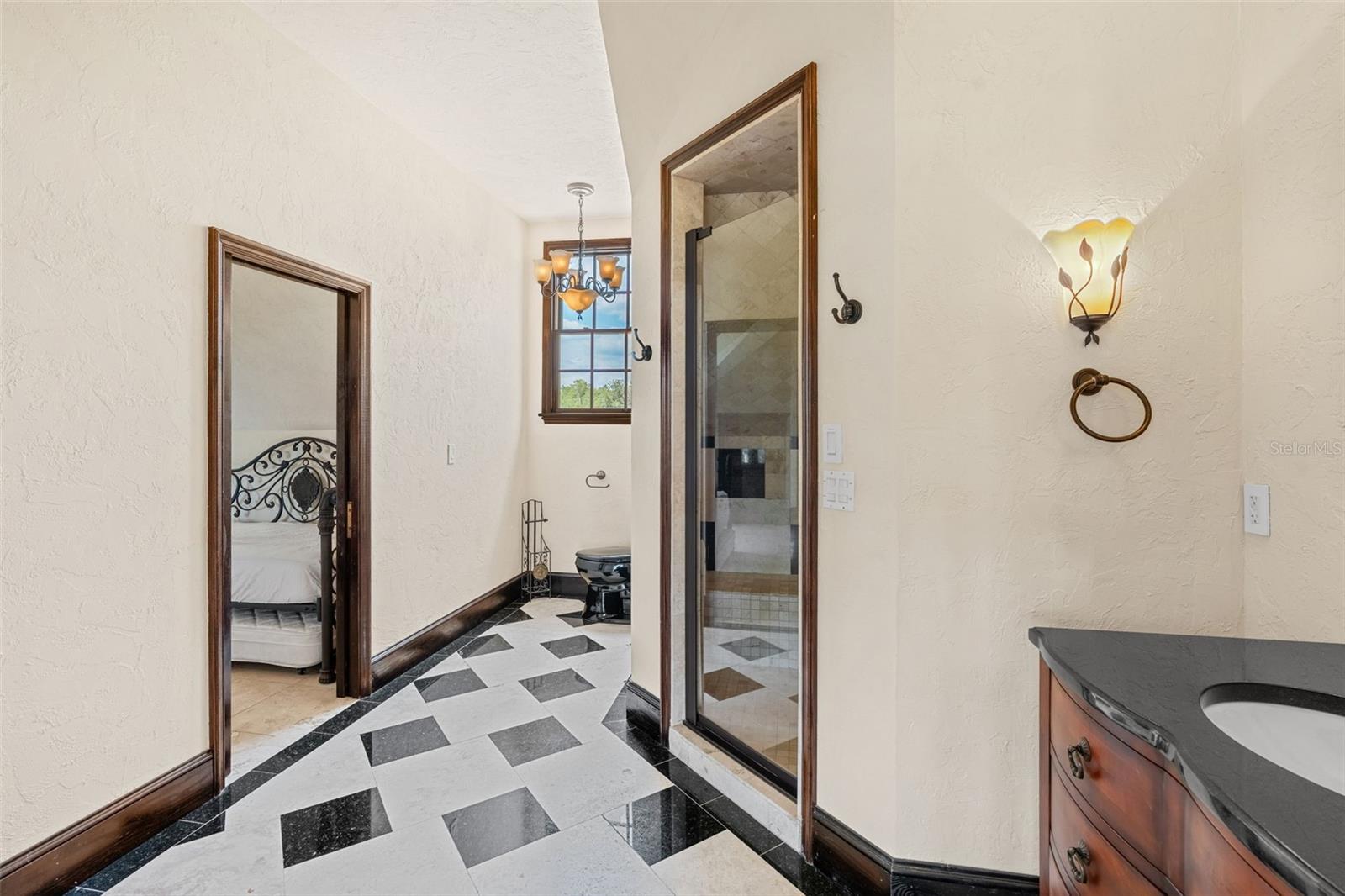 5366 N LAKE FARMS RD