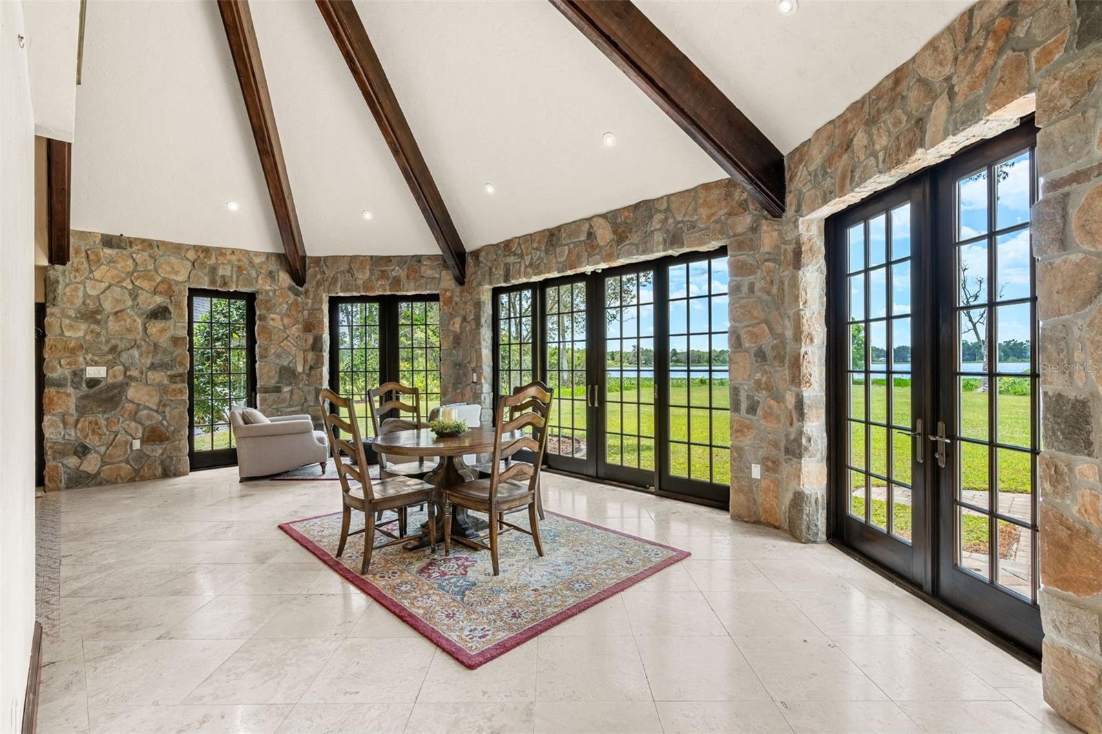 5366 N LAKE FARMS RD